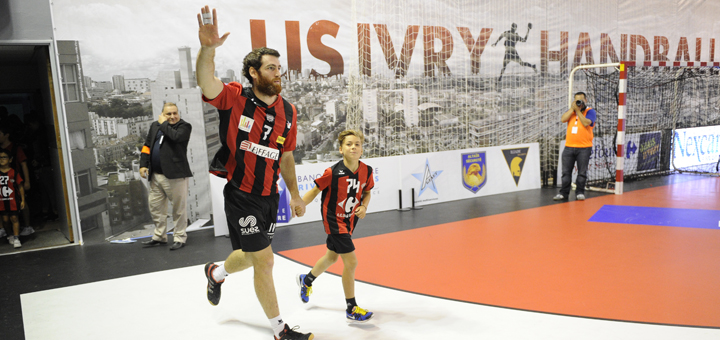 J16D1 / Une vie en rose ?