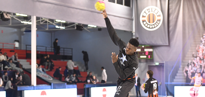 ROMUALD KOLLE SENVOLE VERS DE NOUVEAUX HORIZONS!