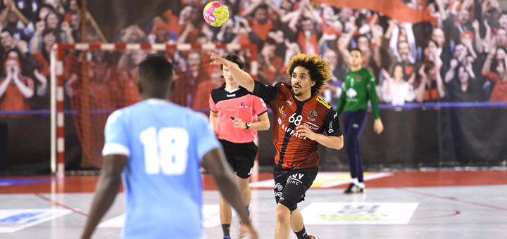 Amical / Les Rouge et Noir simposent à Créteil