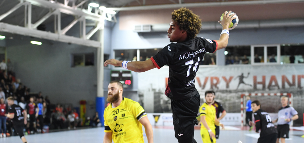 J07LSL / Stopper le champion !