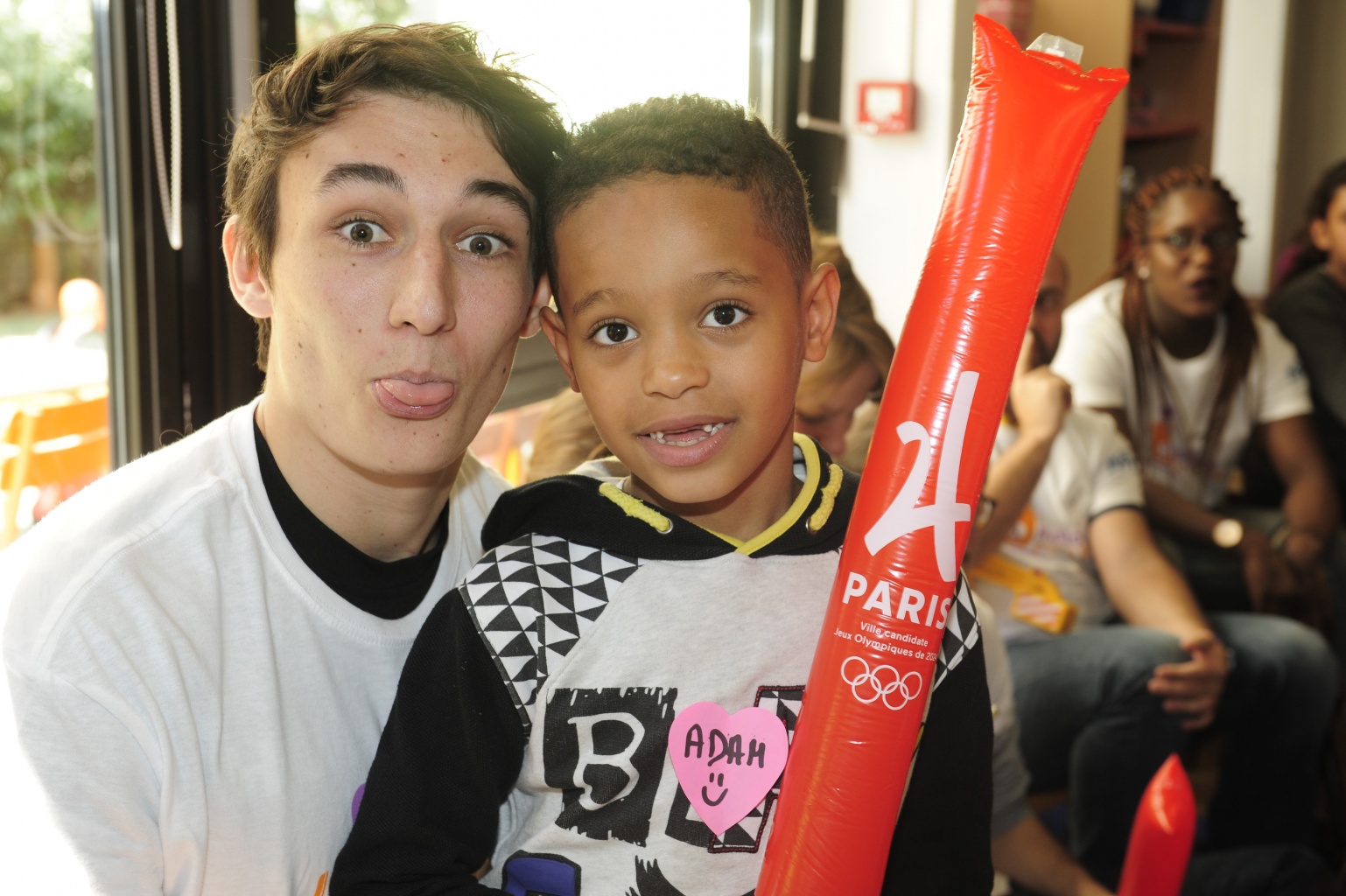 UN MAILLOT POUR LA VIE ! Visite à l'hopital Paris R. Debré (Un maillot pour la vie)