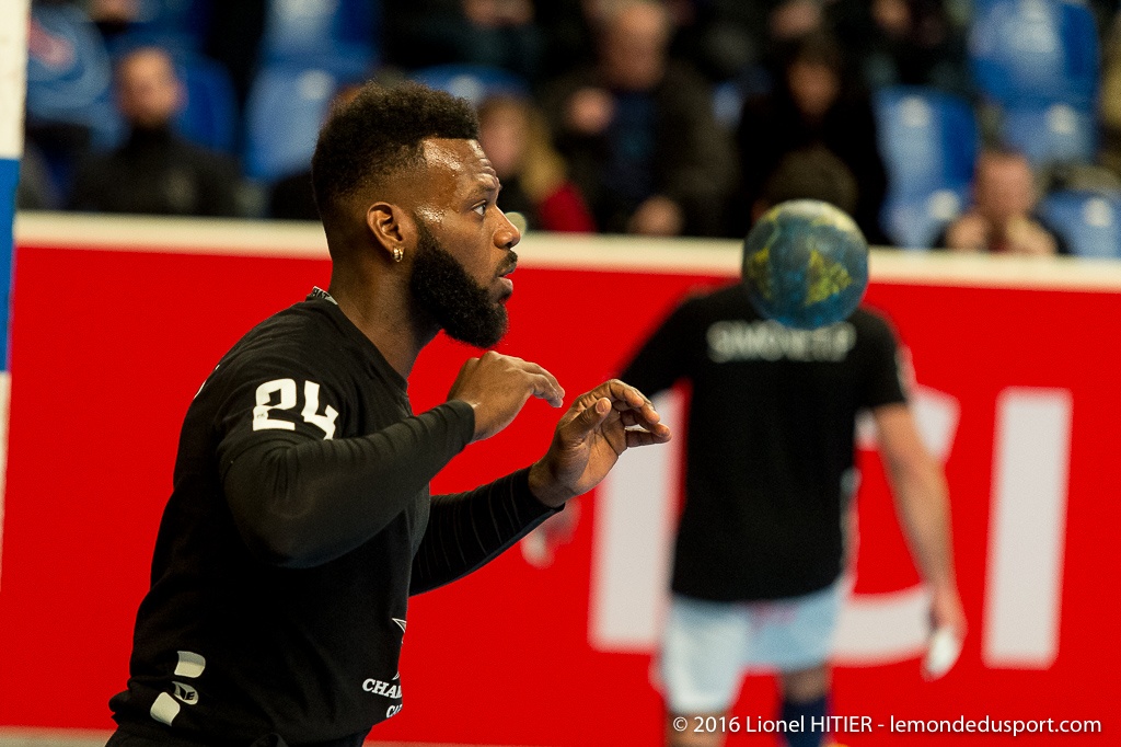 PSG - US IVRY (Lionel Hitier - www.lemondedusport.com)