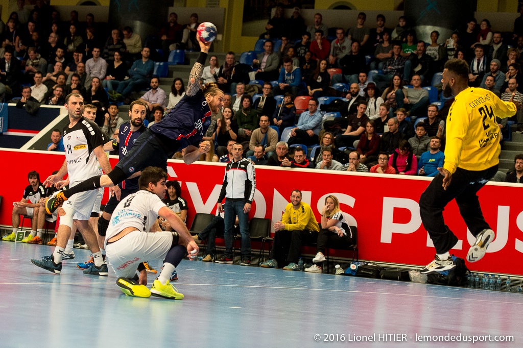 PSG - US IVRY (Lionel Hitier - www.lemondedusport.com)