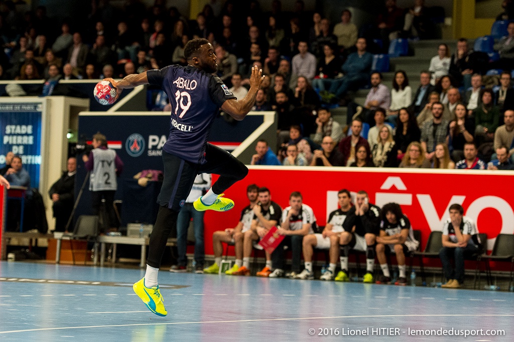 PSG - US IVRY (Lionel Hitier - www.lemondedusport.com)