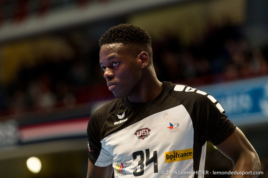 PSG - US IVRY (Lionel Hitier - www.lemondedusport.com)