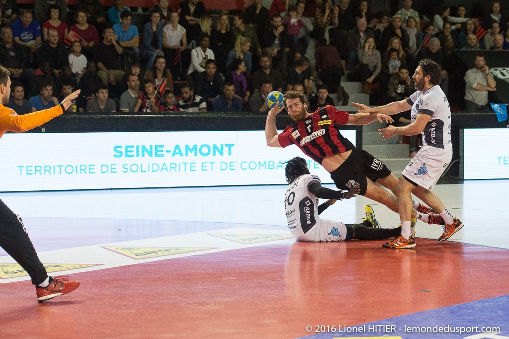 US IVRY - CRETEIL (Lionel Hitier - www.lemondedusport.com)