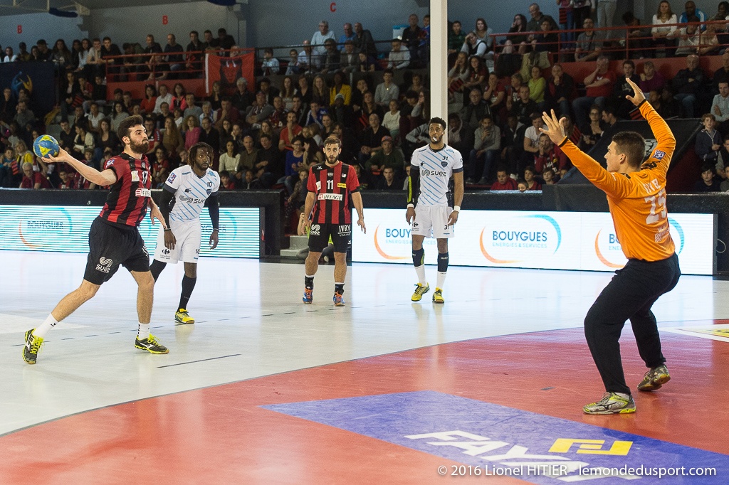 US IVRY - CRETEIL (Lionel Hitier - www.lemondedusport.com)