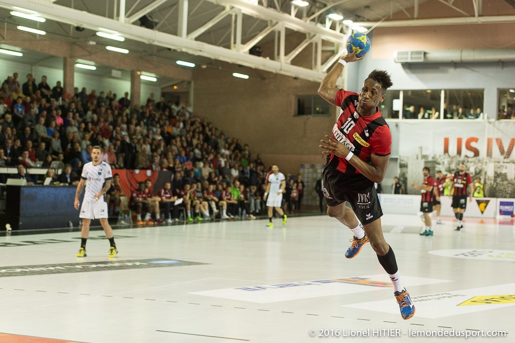 US IVRY - CRETEIL (Lionel Hitier - www.lemondedusport.com)