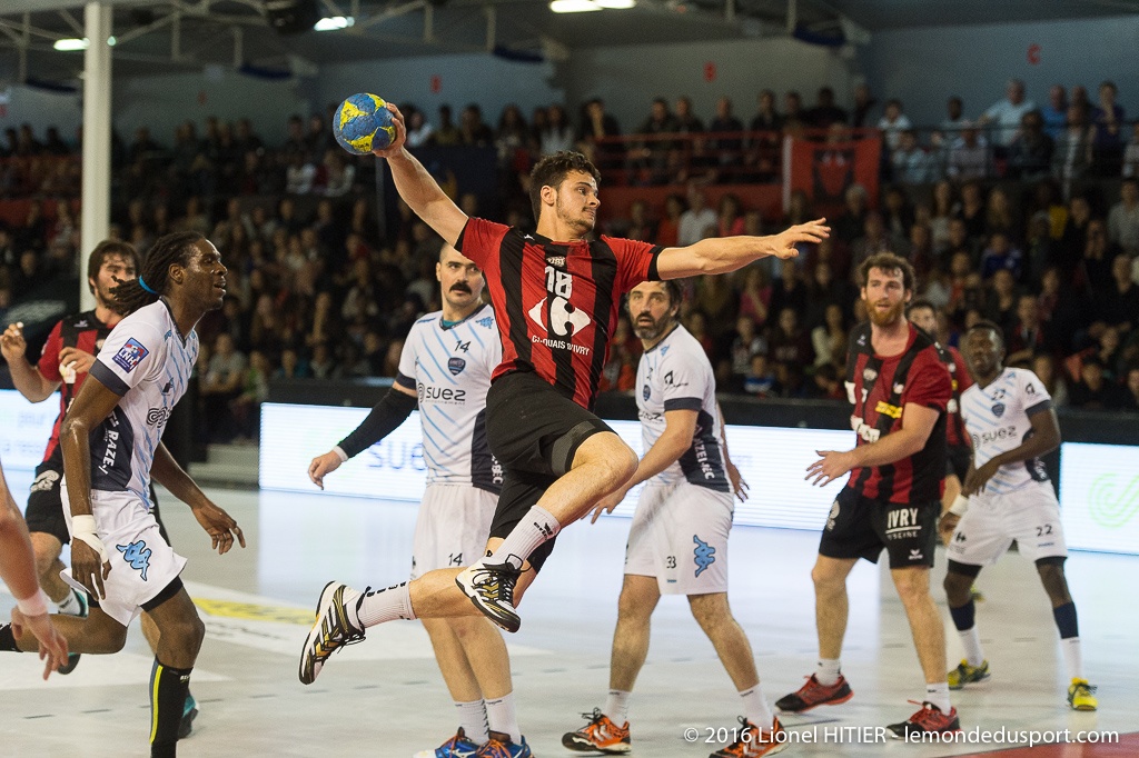 US IVRY - CRETEIL (Lionel Hitier - www.lemondedusport.com)