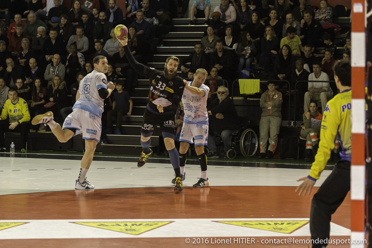 US IVRY - SARAN 1617 (Lionel Hitier)