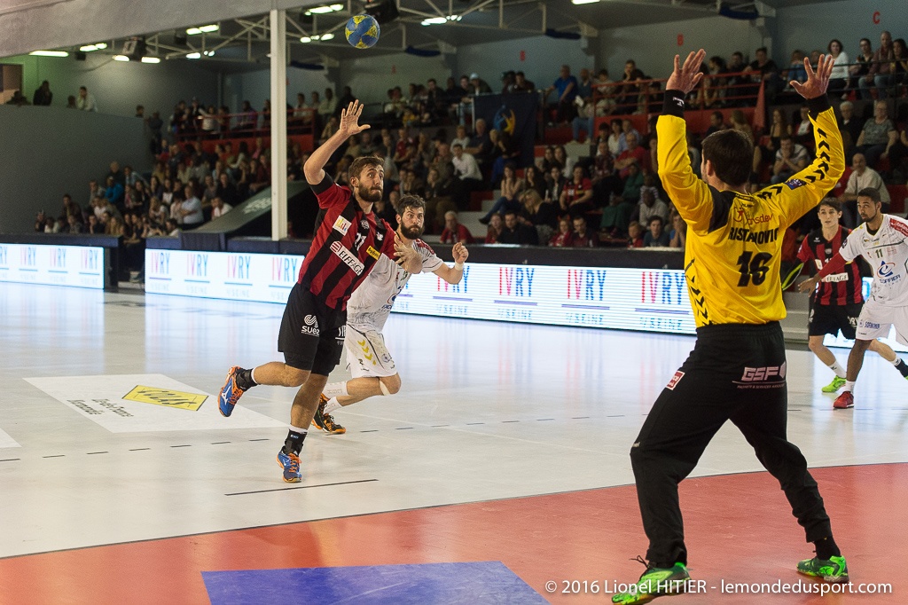 US IVRY - CHAMBERY (Lionel Hitier - www.lemondedusport.com)