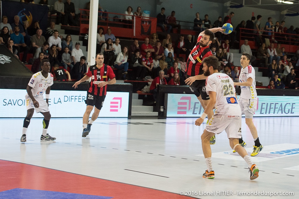 US IVRY - CHAMBERY (Lionel Hitier - www.lemondedusport.com)