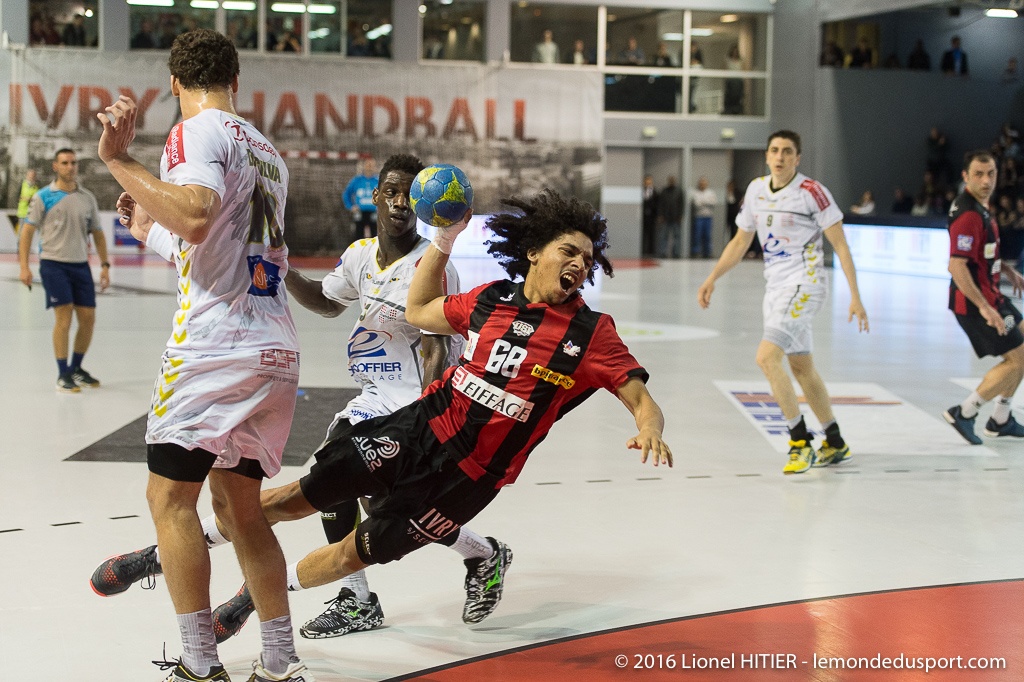 US IVRY - CHAMBERY (Lionel Hitier - www.lemondedusport.com)