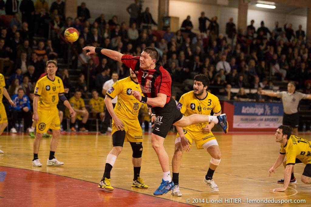Journée 15 - US IVRY - DUNKERQUE  (© Lionel Hitier www.lemondedusport.com)