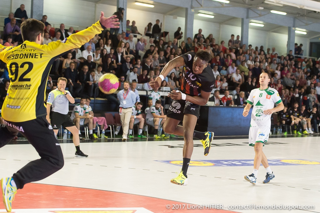 US IVRY - NIMES 1617 (Lionel Hitier)