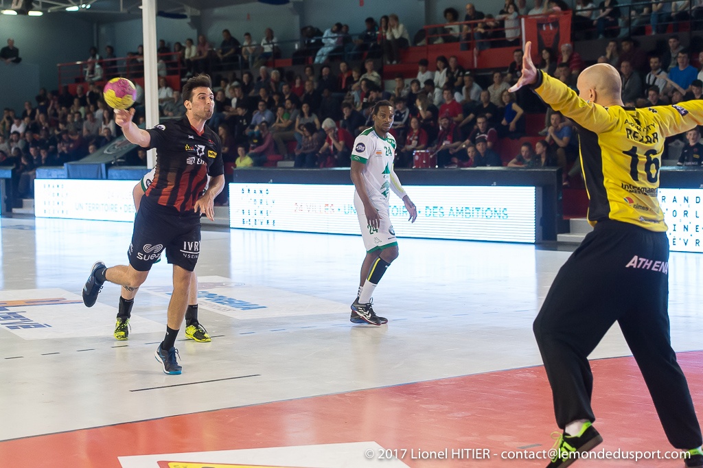 US IVRY - NIMES 1617 (Lionel Hitier)