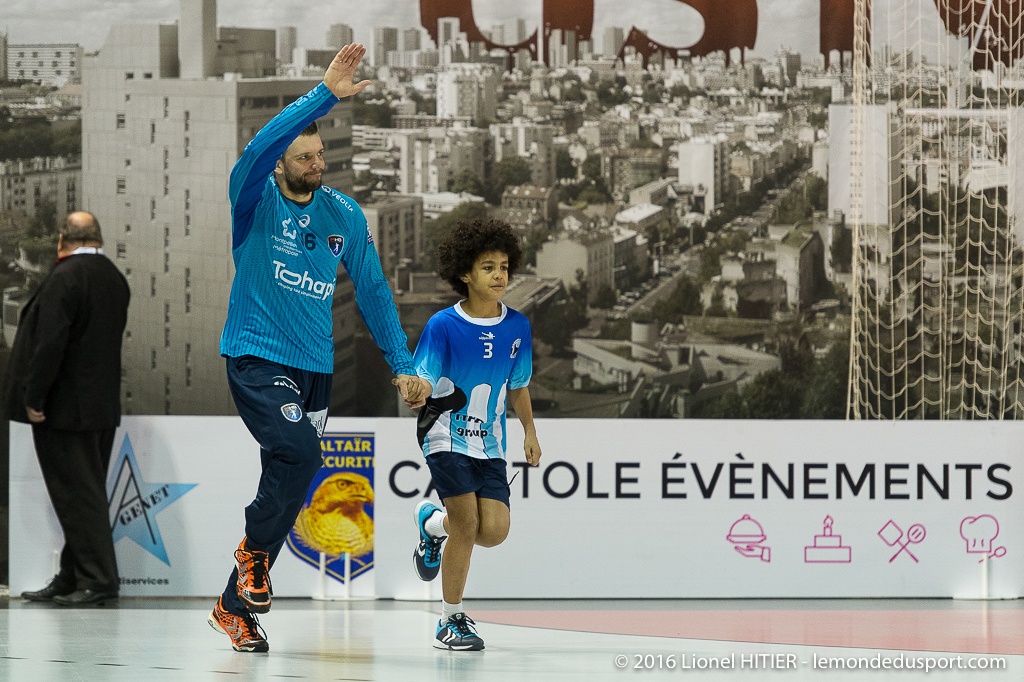HBC ARCUEIL au match USI - MAHB (Lionel Hitier - www.lemondedusport.com)
