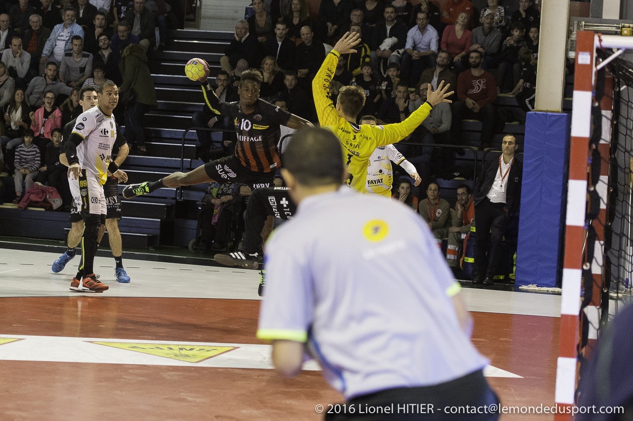 US IVRY - AIX 1617 (Lionel Hitier)