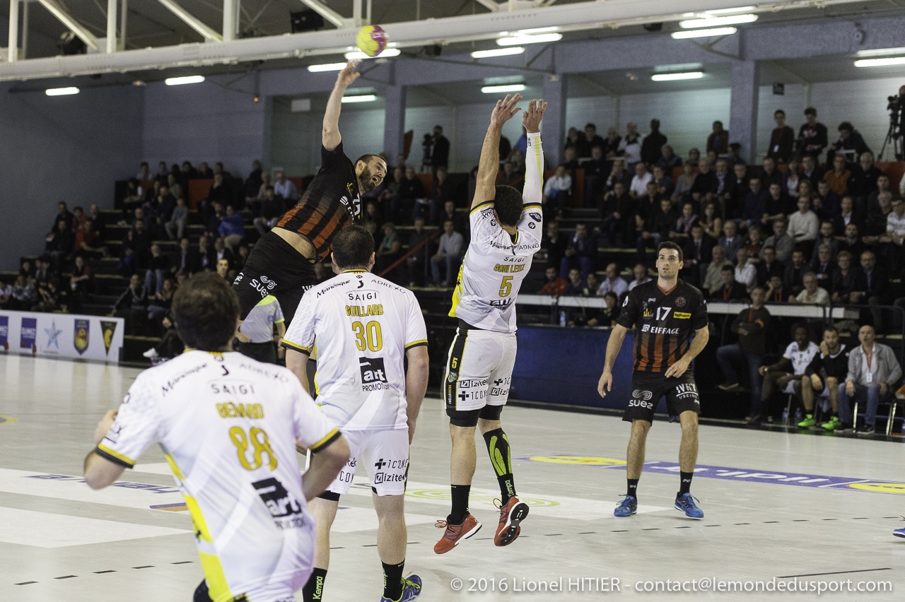 US IVRY - AIX 1617 (Lionel Hitier)