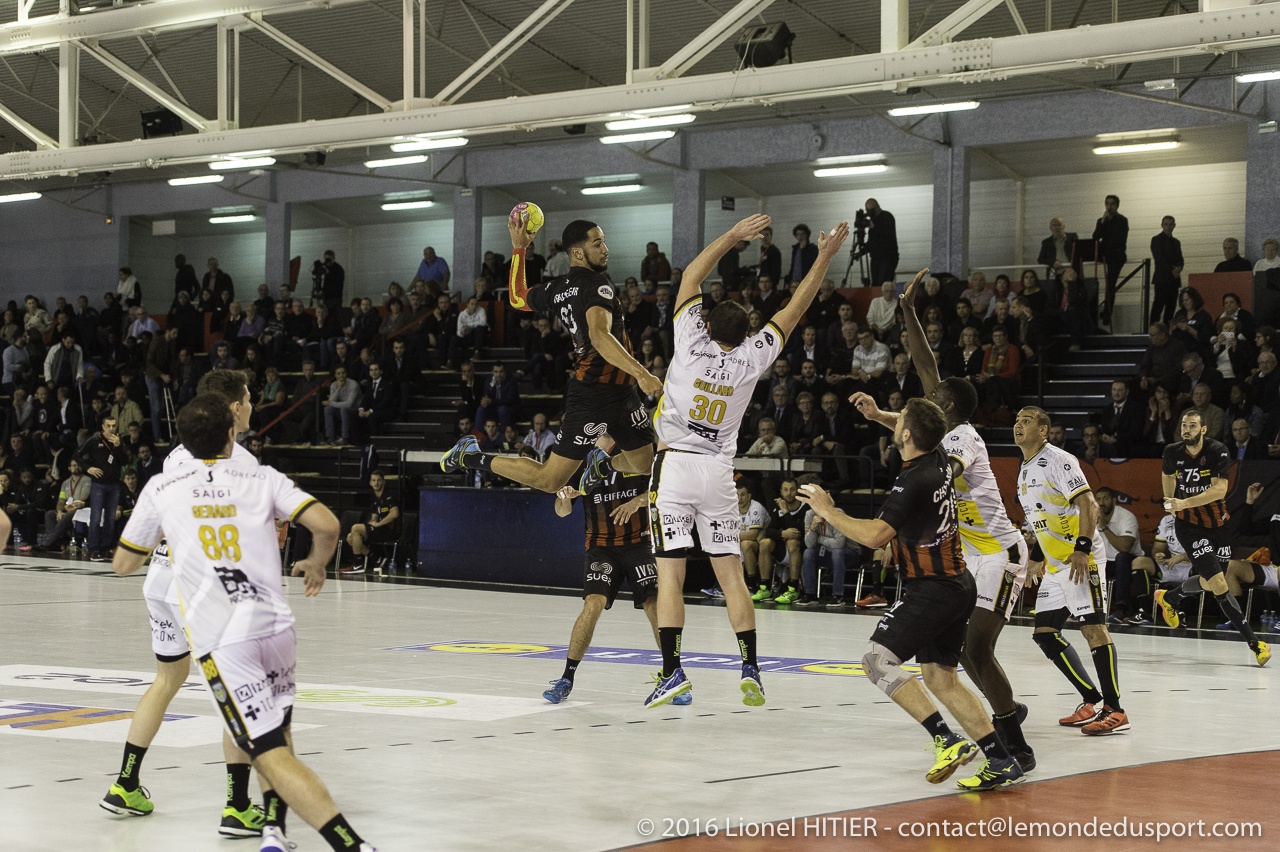 US IVRY - AIX 1617 (Lionel Hitier)