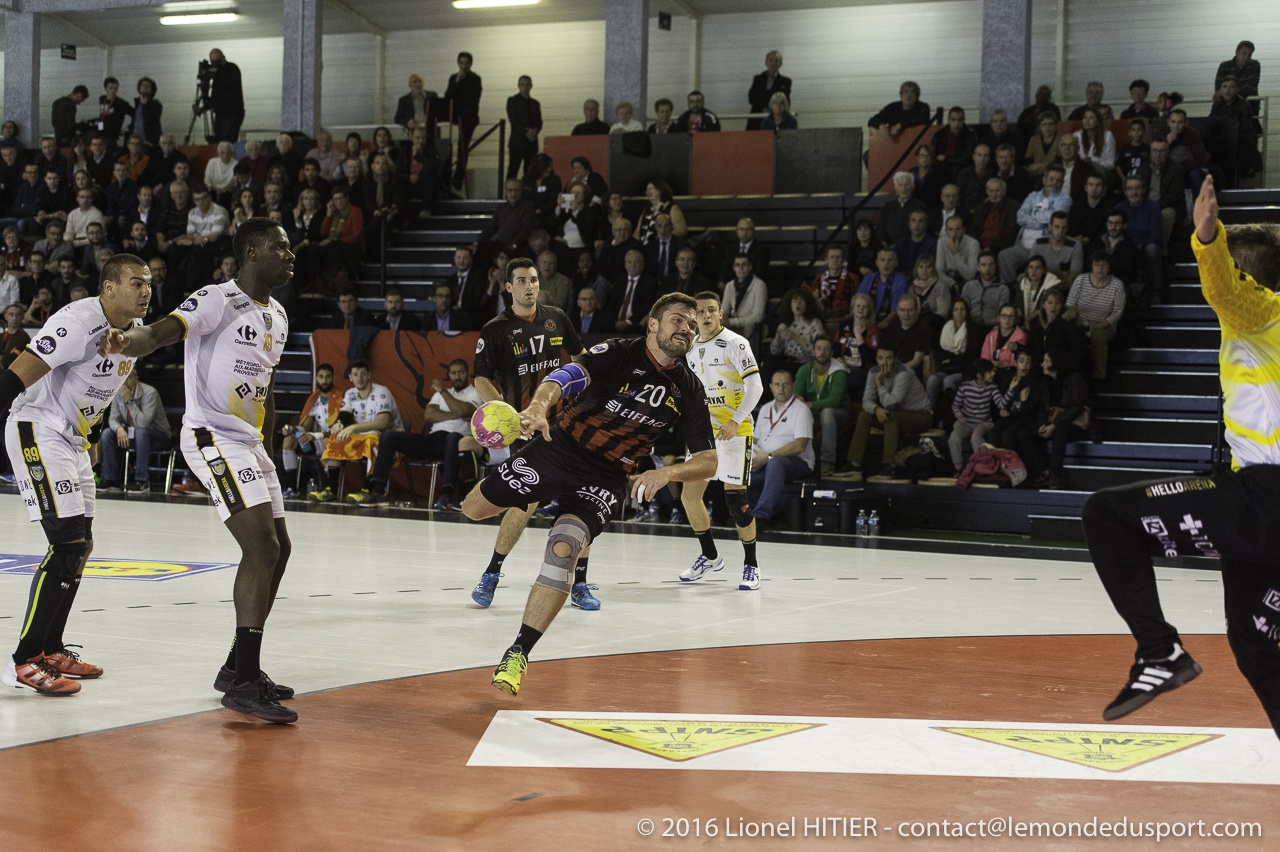 US IVRY - AIX 1617 (Lionel Hitier)