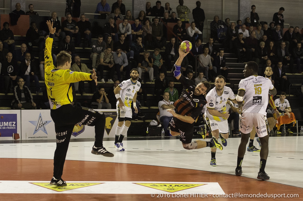 US IVRY - AIX 1617 (Lionel Hitier)