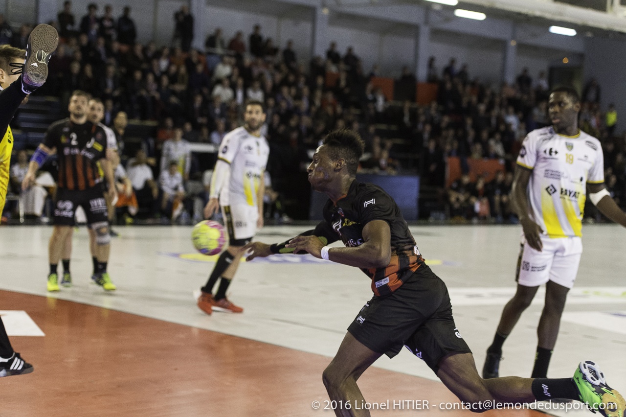 US IVRY - AIX 1617 (Lionel Hitier)