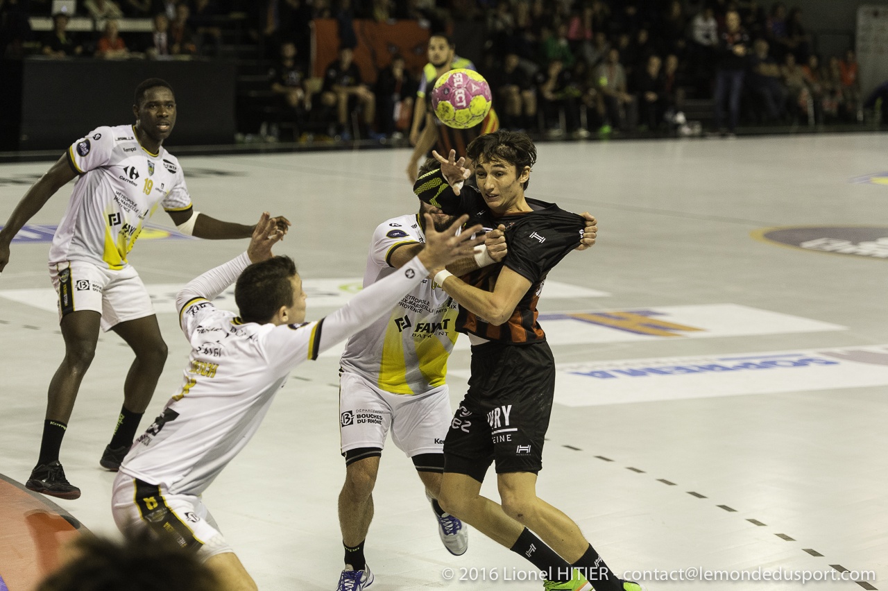 US IVRY - AIX 1617 (Lionel Hitier)