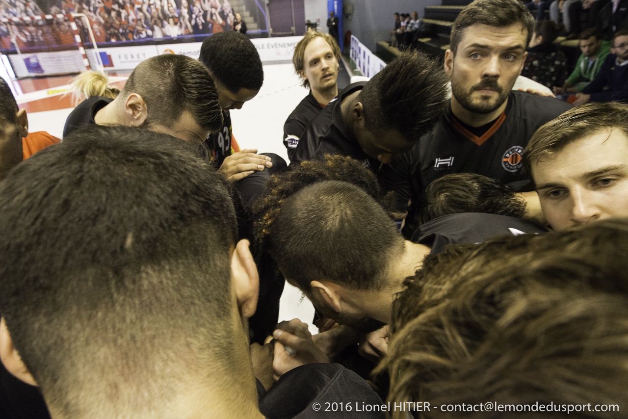 US IVRY - AIX 1617 (Lionel Hitier)