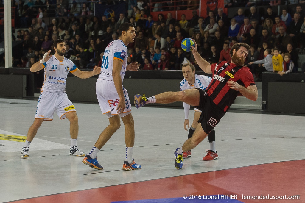 US IVRY - TOULOUSE (Lionel Hitier - www.lemondedusport.com)