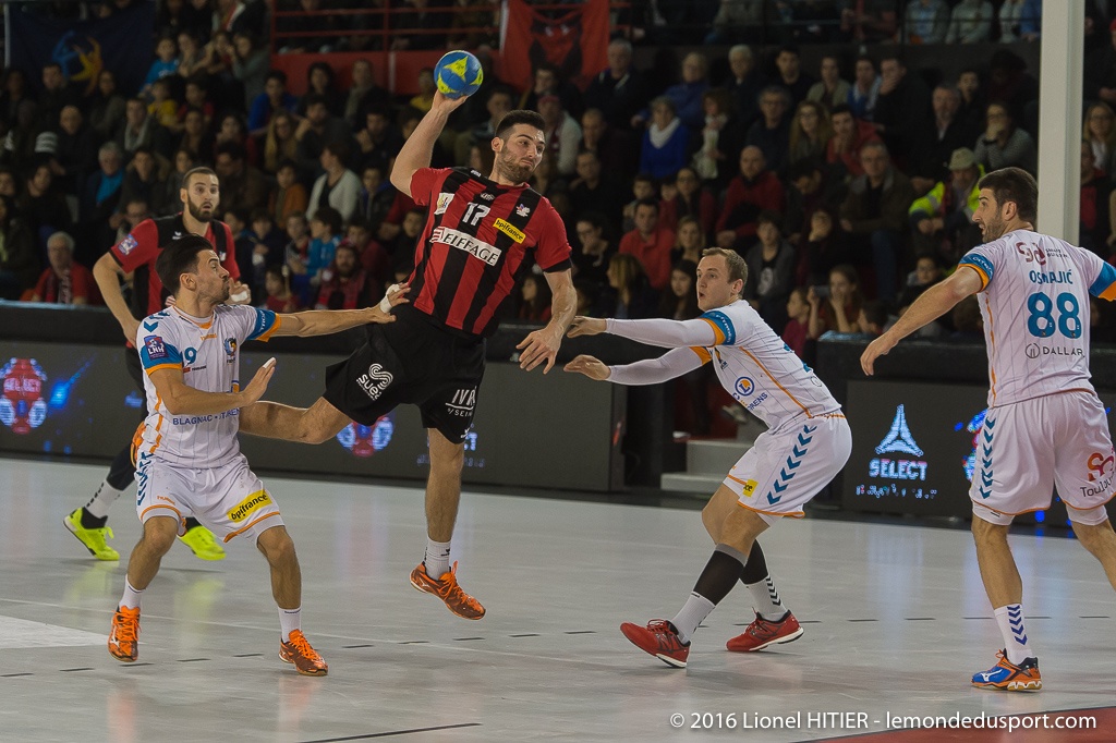 US IVRY - TOULOUSE (Lionel Hitier - www.lemondedusport.com)