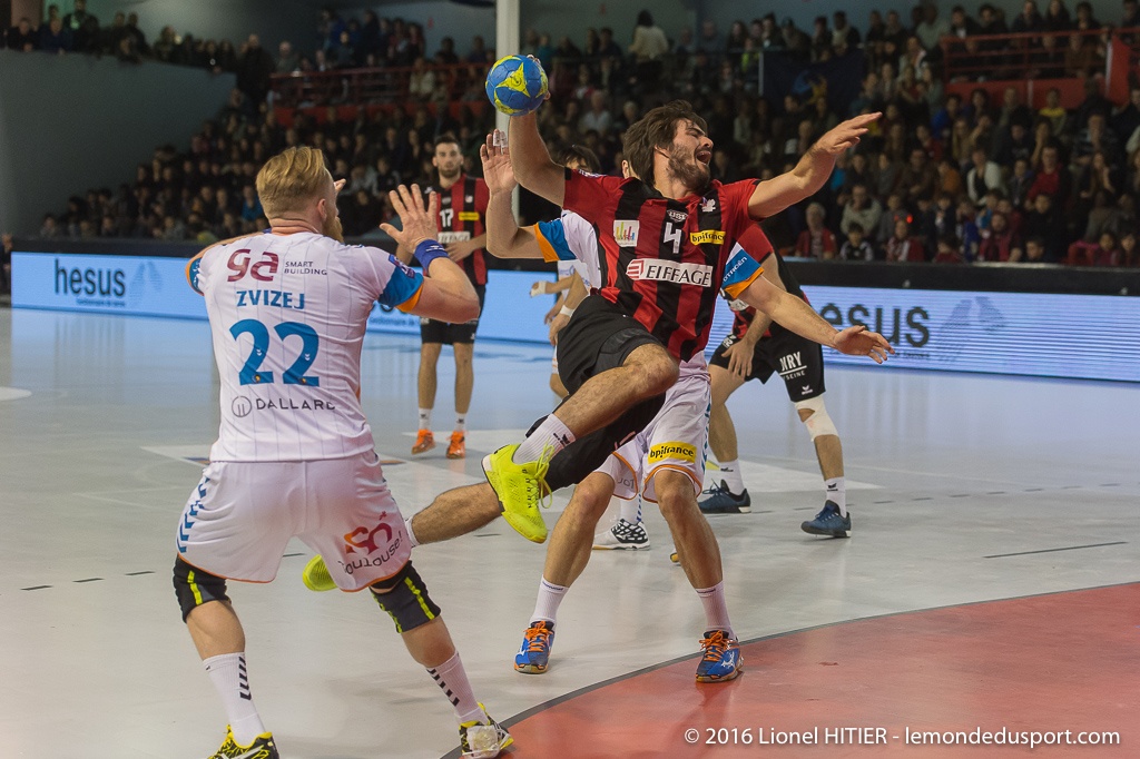 US IVRY - TOULOUSE (Lionel Hitier - www.lemondedusport.com)