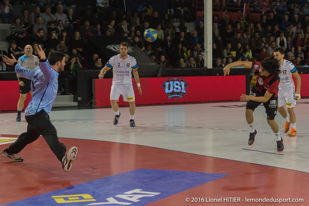 US IVRY - TOULOUSE (Lionel Hitier - www.lemondedusport.com)