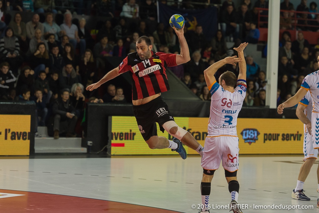 US IVRY - TOULOUSE (Lionel Hitier - www.lemondedusport.com)