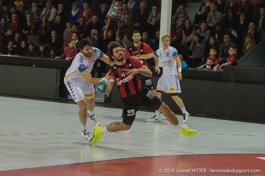 US IVRY - TOULOUSE (Lionel Hitier - www.lemondedusport.com)