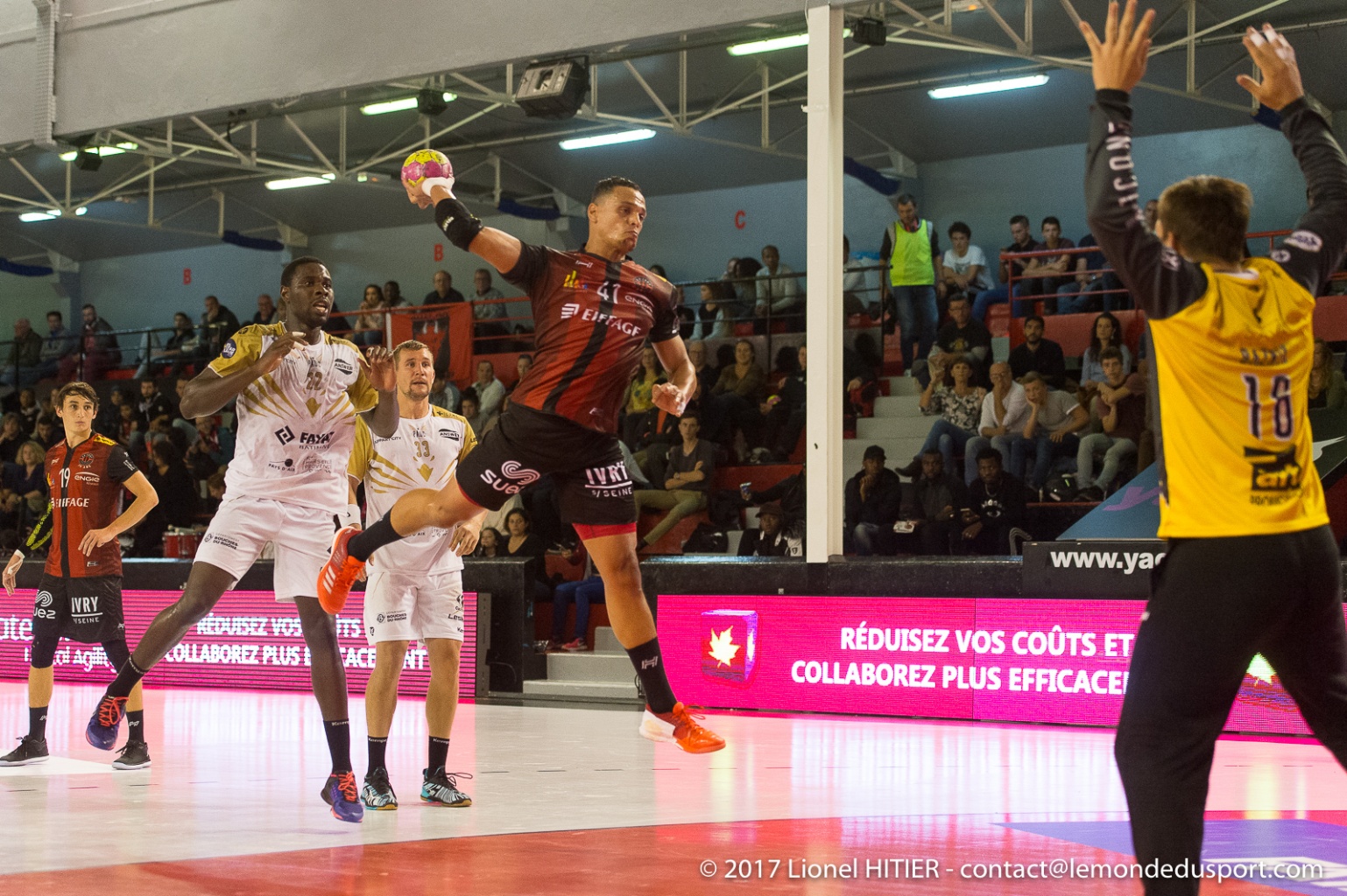 J02 US IVRY - AIX 1718 (Lionel Hitier)