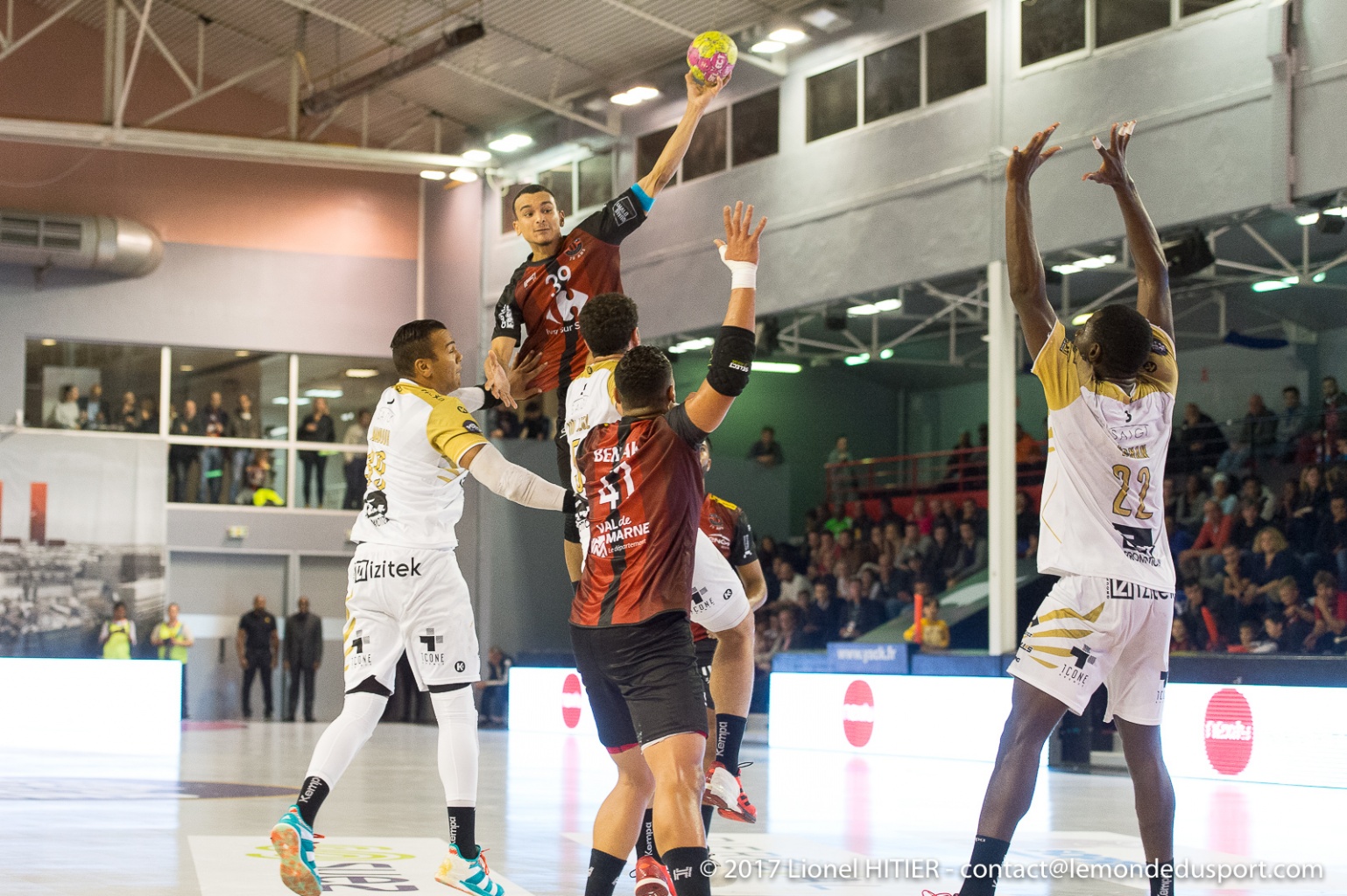 J02 US IVRY - AIX 1718 (Lionel Hitier)