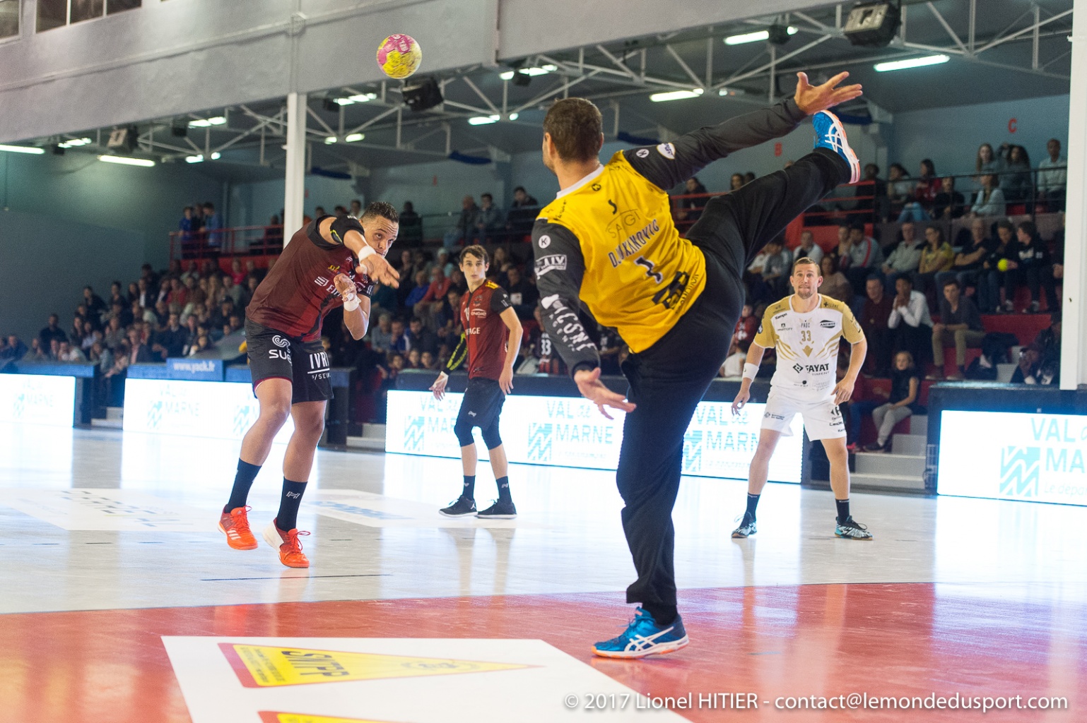 J02 US IVRY - AIX 1718 (Lionel Hitier)