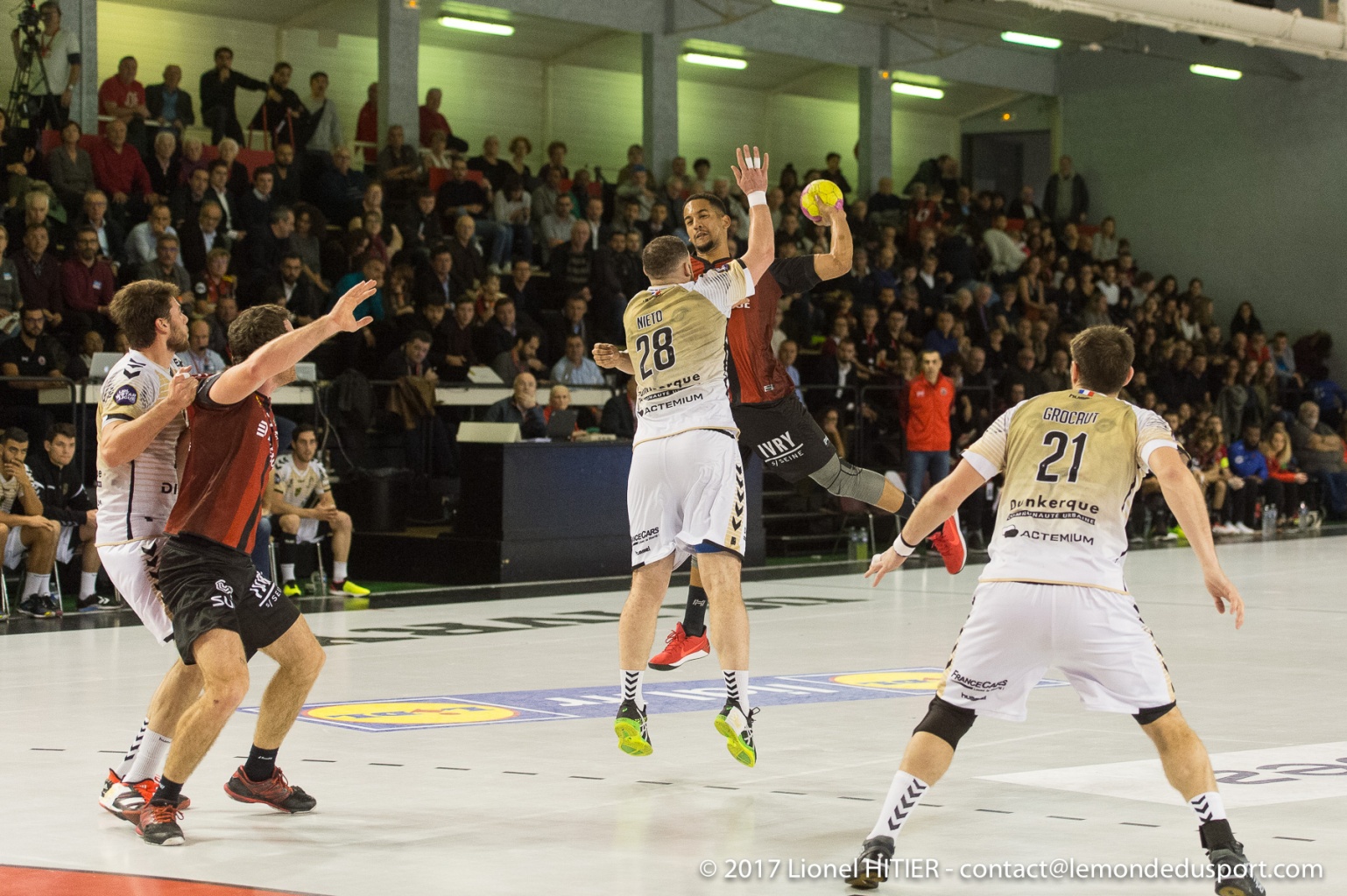 US IVRY - DUNKERQUE 1718