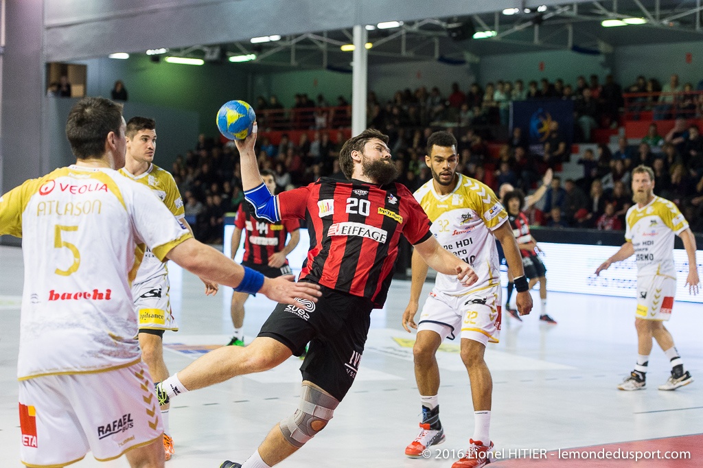 US IVRY - ST RAPHAEL (Lionel Hitier - www.lemondedusport.com)