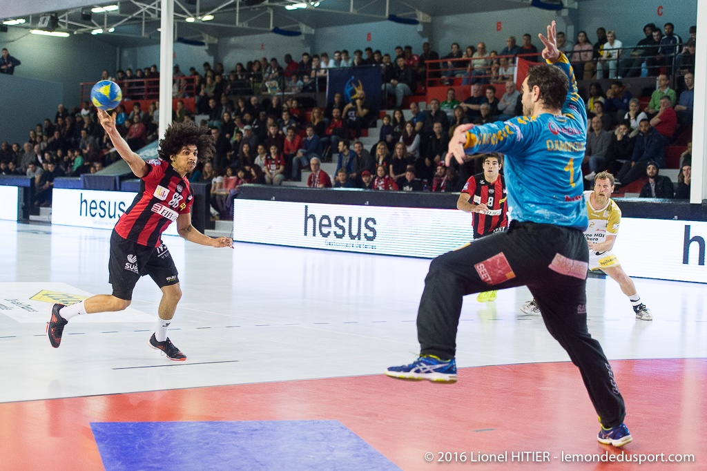 US IVRY - ST RAPHAEL (Lionel Hitier - www.lemondedusport.com)