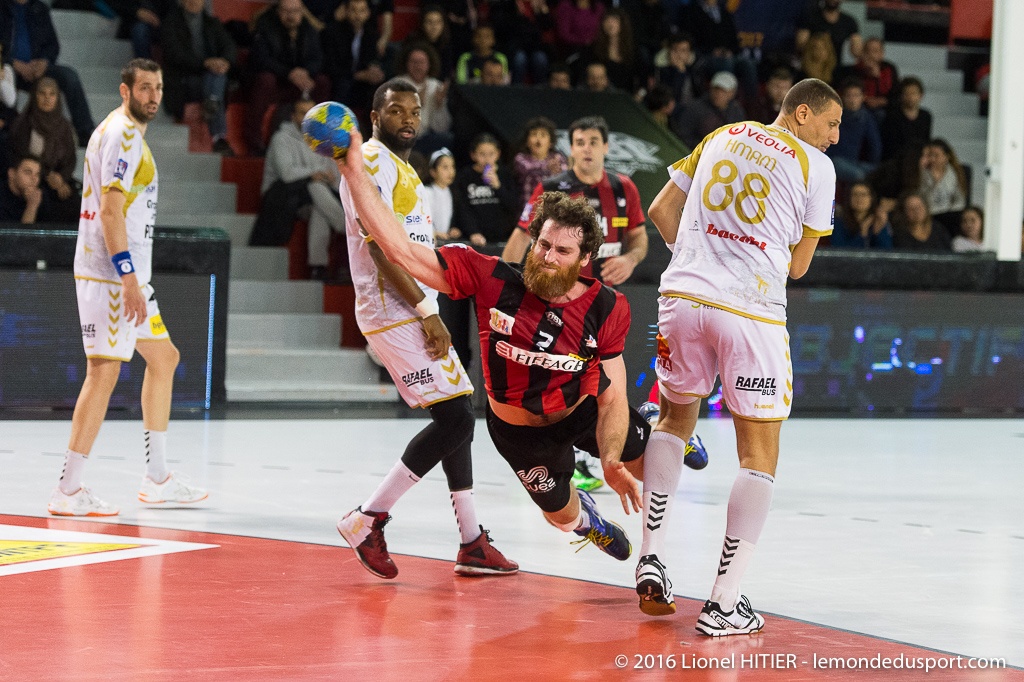 US IVRY - ST RAPHAEL (Lionel Hitier - www.lemondedusport.com)