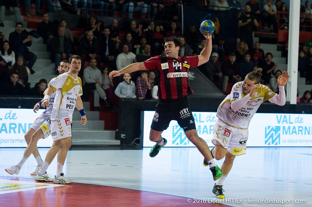 US IVRY - ST RAPHAEL (Lionel Hitier - www.lemondedusport.com)