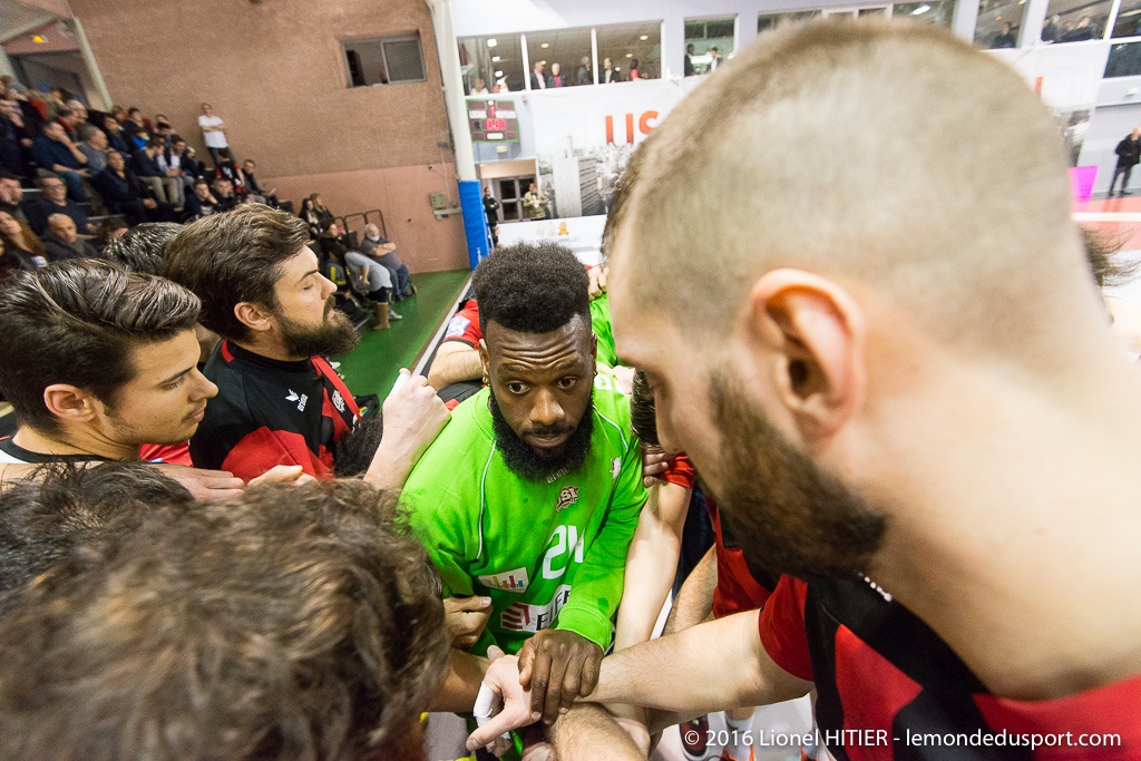 US IVRY - ST RAPHAEL (Lionel Hitier - www.lemondedusport.com)