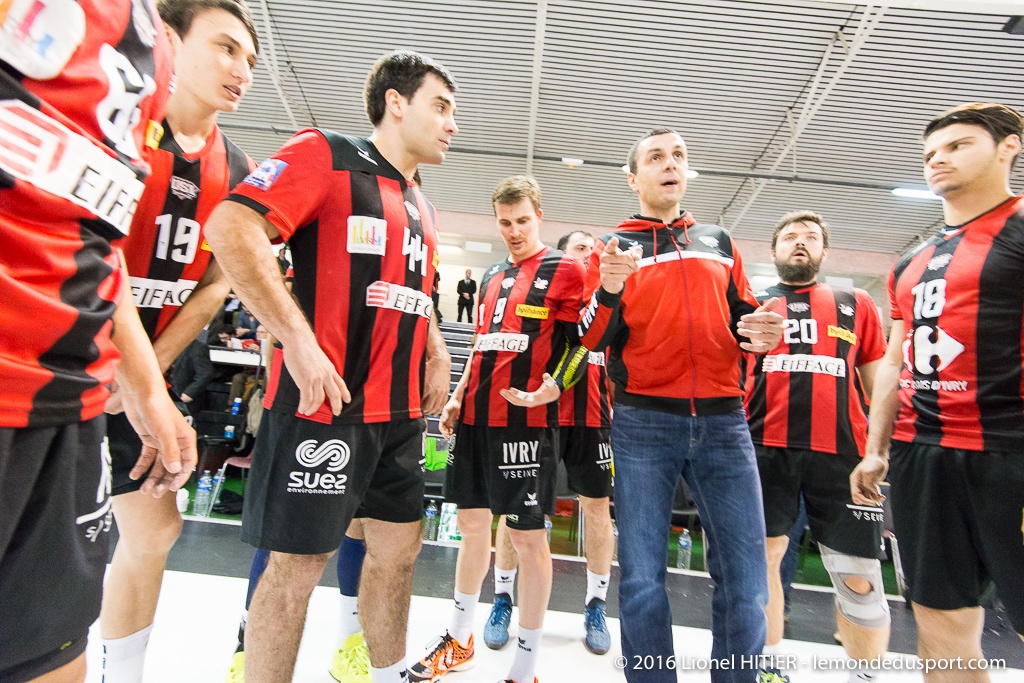 US IVRY - ST RAPHAEL (Lionel Hitier - www.lemondedusport.com)