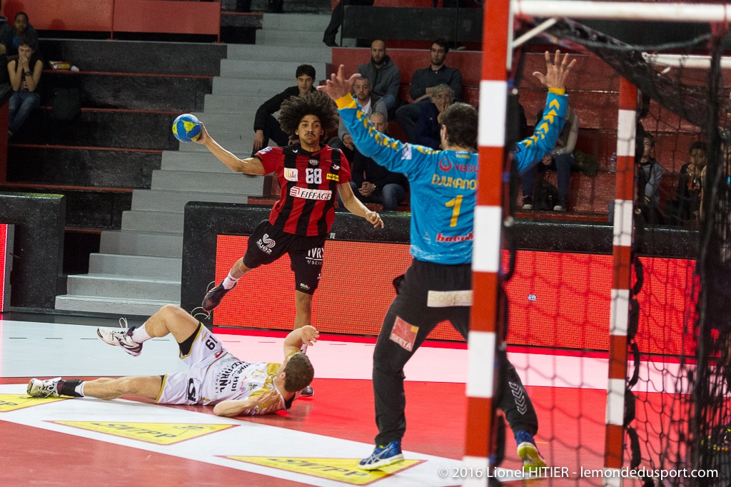 US IVRY - ST RAPHAEL (Lionel Hitier - www.lemondedusport.com)