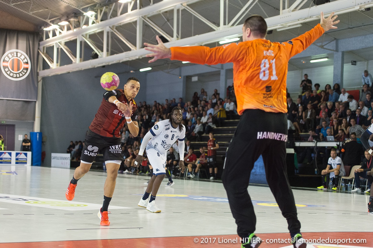 J03 US IVRY - SARAN 1718 (Lionel Hitier)