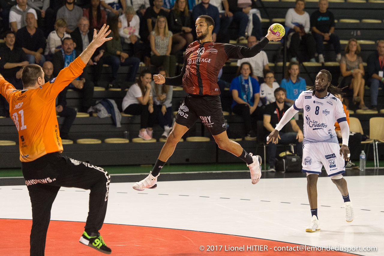 J03 US IVRY - SARAN 1718 (Lionel Hitier)