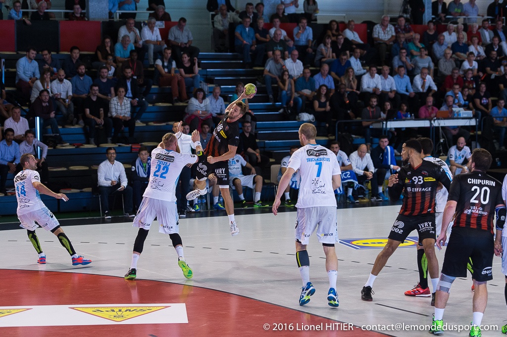 US IVRY - MONTPELLIER 1617 (Lionel Hitier - www.lemondedusport.com)