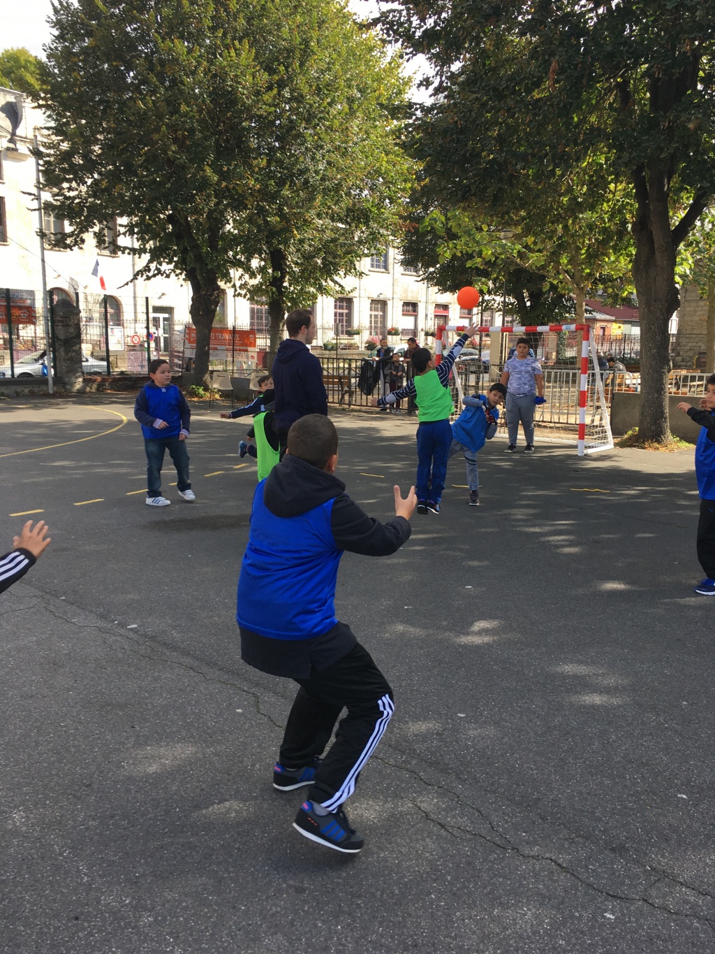 Activité Handball au WEEKEND MOHAMED ALI